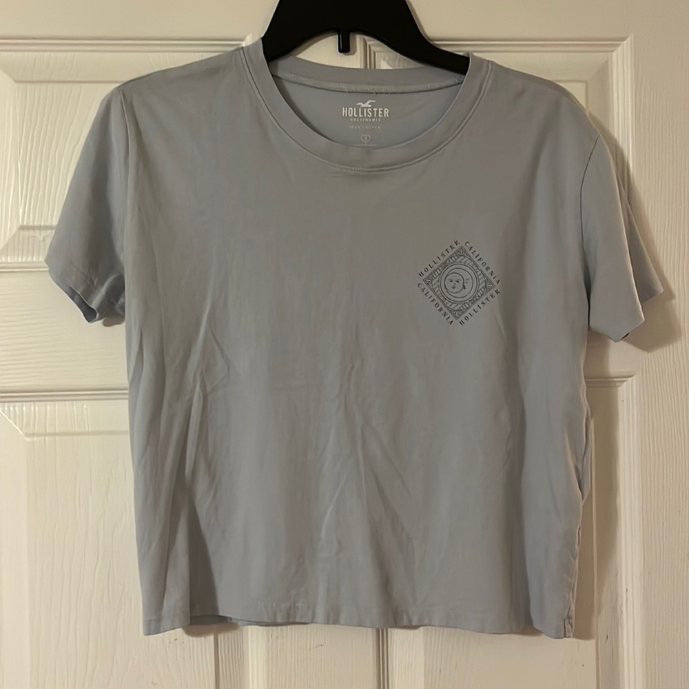 Hollister size small